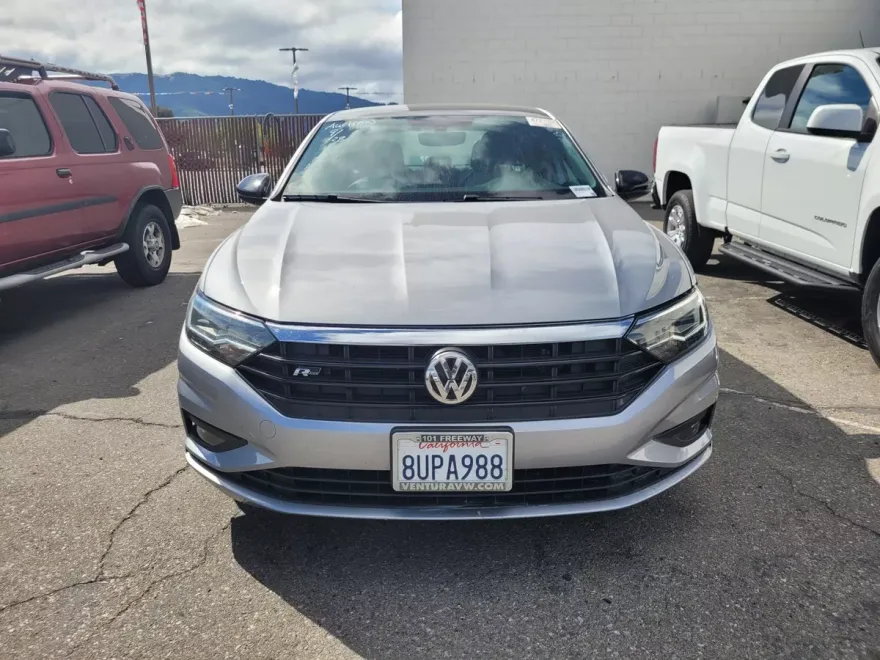 2020 Volkswagen Jetta R-Line photo 1