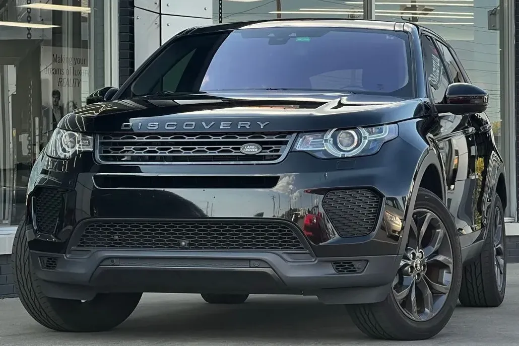 2019 Land Rover Discovery Sport HSE photo 1