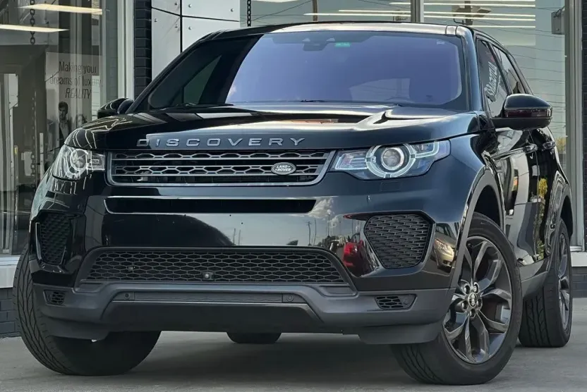 2019 Land Rover Discovery Sport HSE photo 1