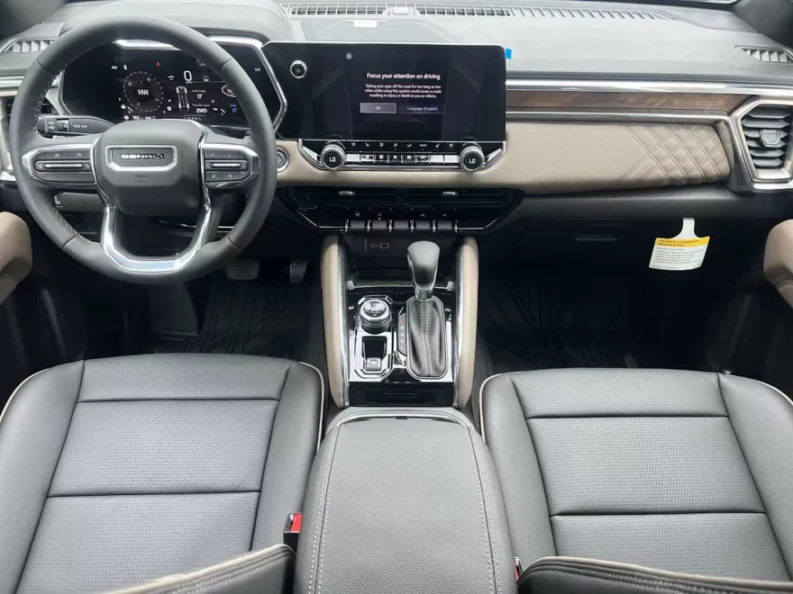 2026 Gmc Canyon Denali photo 1
