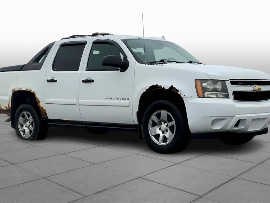 2008 Chevrolet Avalanche LS photo 1