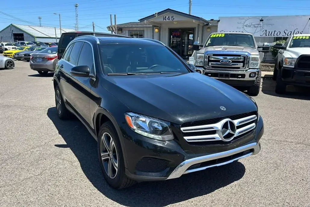 2019 Mercedes Benz GLC 300 4MATIC photo 1