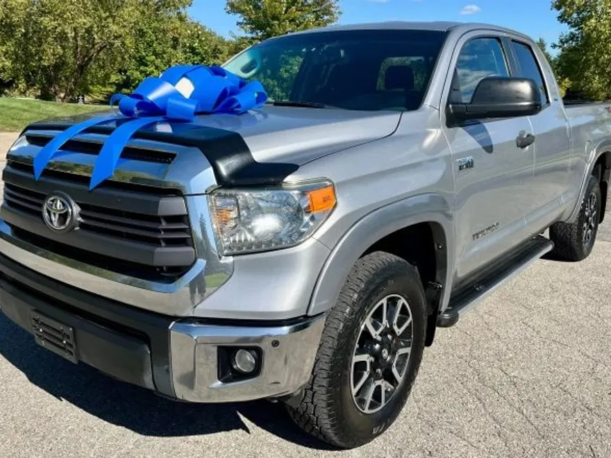 2014 Toyota Tundra Double Cab SR5 photo 1