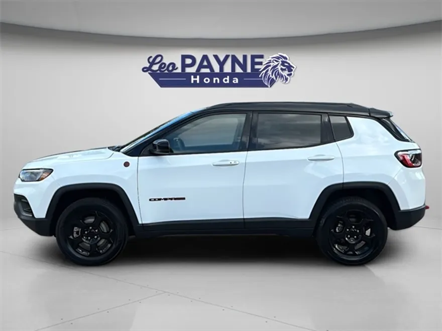 2023 Jeep Compass Trailhawk photo 1