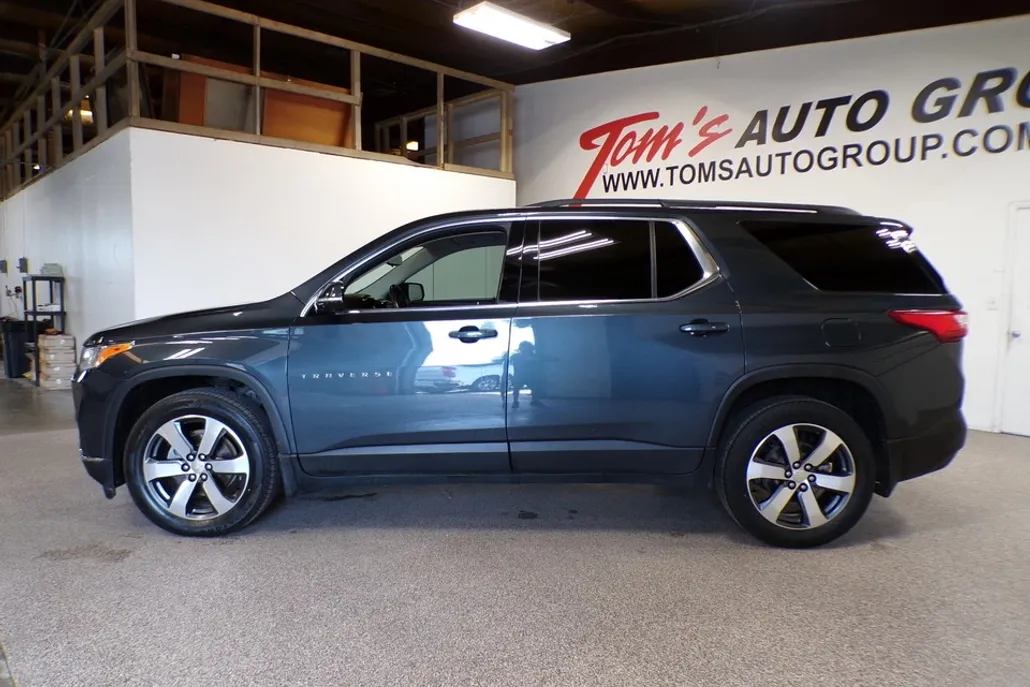 2020 Chevrolet Traverse Leather photo 1