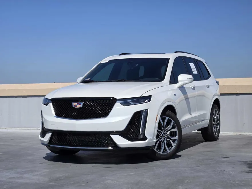 2025 Cadillac XT6 Sport photo 1