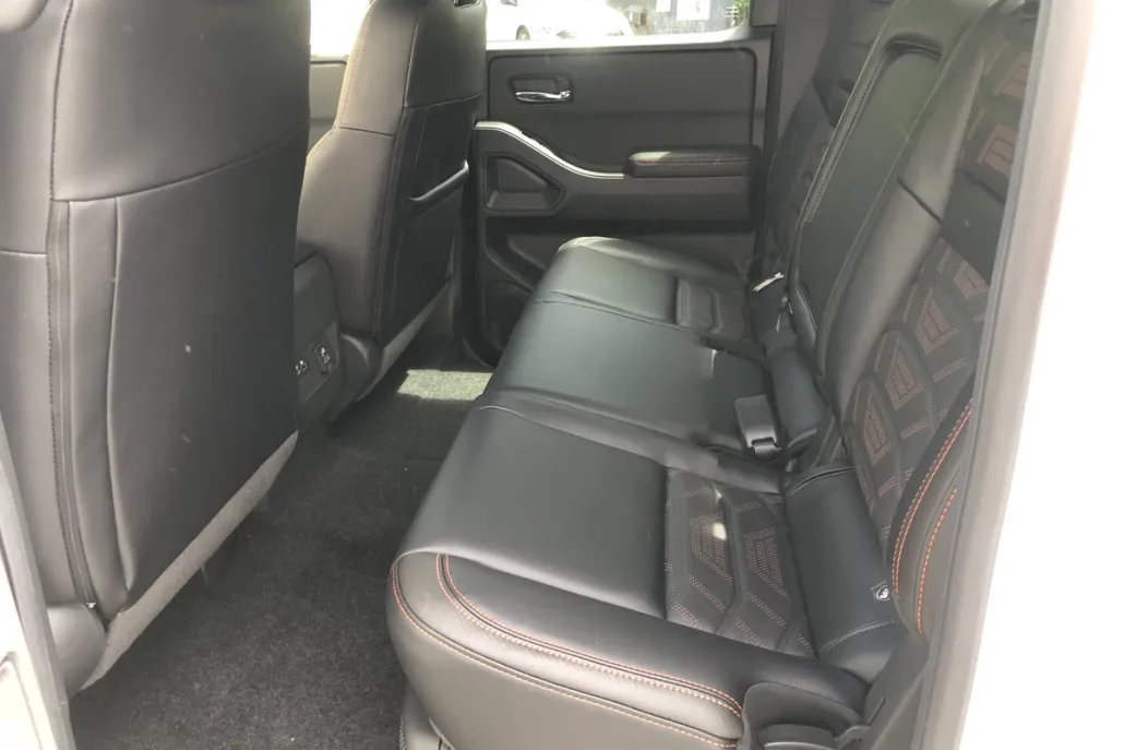 2025 Nissan Frontier PRO-4X photo 1