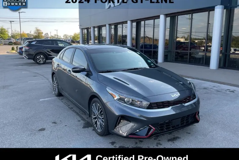 2024 Kia Forte GT-Line photo 1