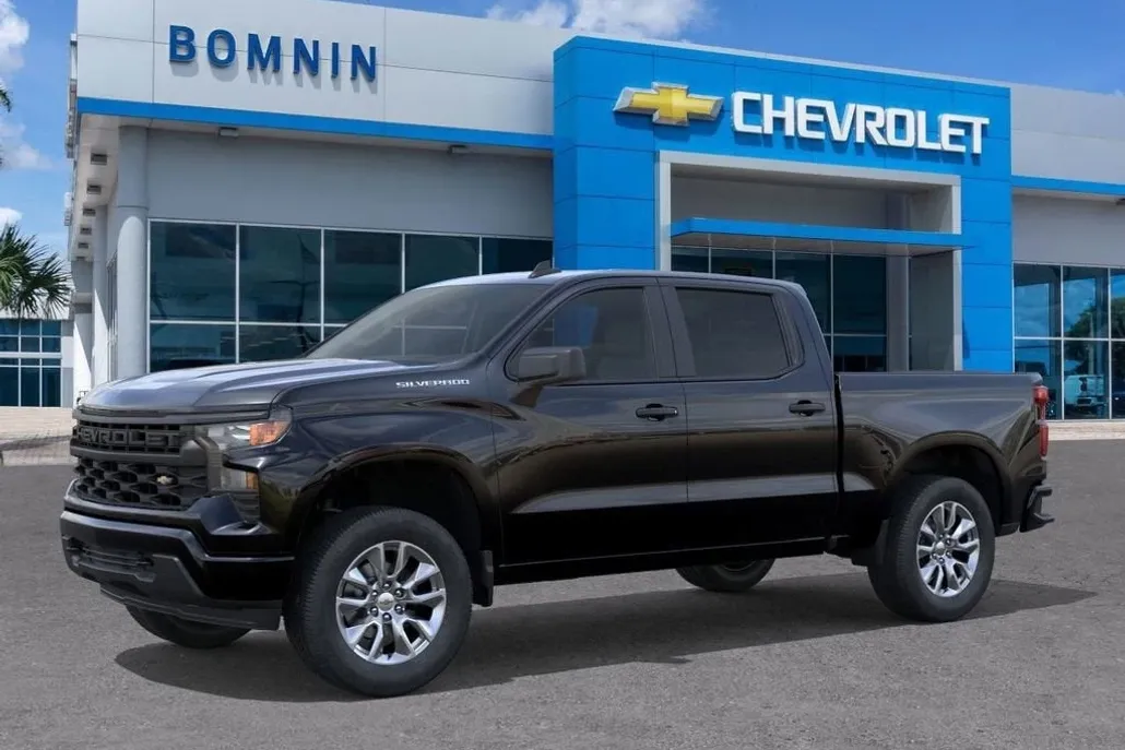 2025 Chevrolet Silverado 1500 Custom photo 1