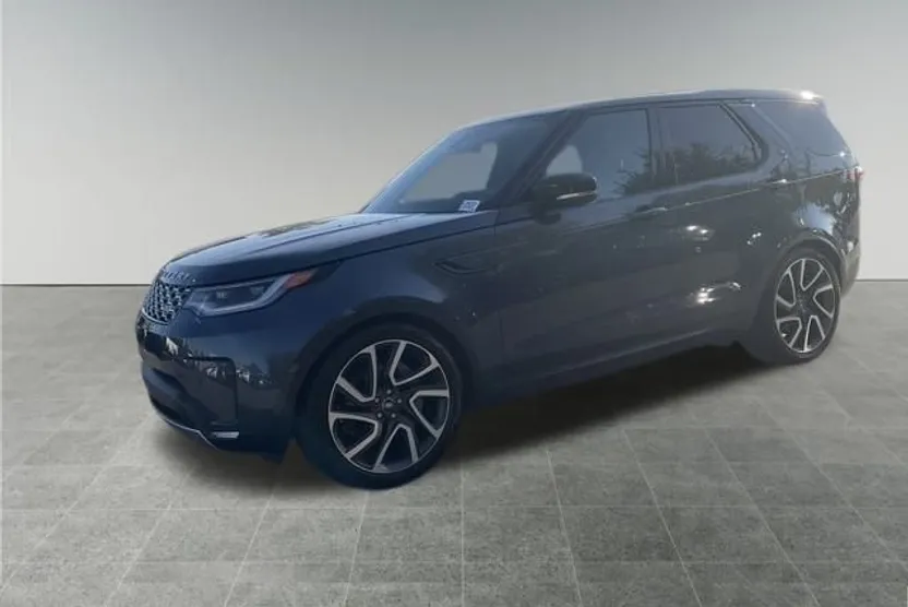 2025 Land Rover Discovery S photo 1