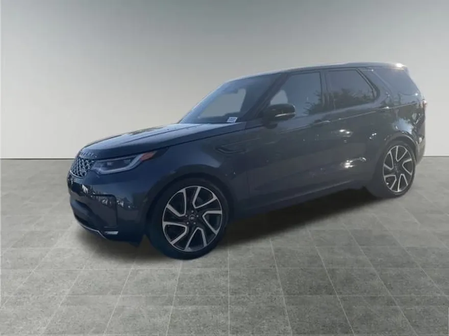2025 Land Rover Discovery S photo 1