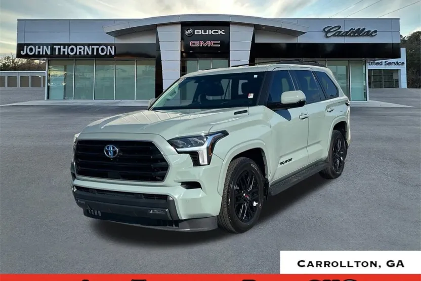 2024 Toyota Sequoia SR5 photo 1