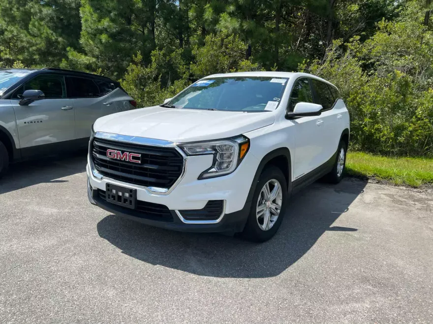 2024 Gmc Terrain SLE photo 1