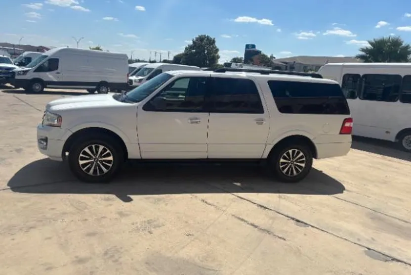 2016 Ford Expedition MAX XLT King Ranch photo 1