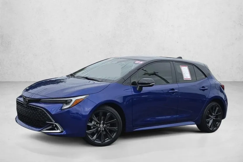2025 Toyota Corolla XSE photo 1