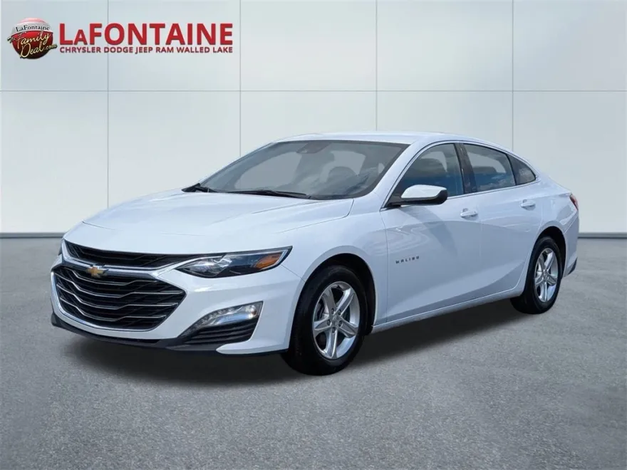 2023 Chevrolet Malibu 1LT photo 1