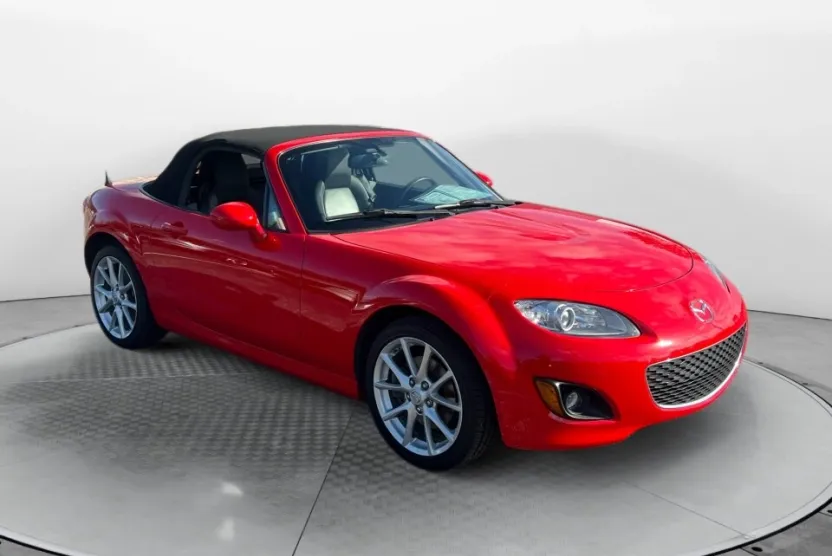 2010 Mazda MX-5 Miata Miata Grand Touring photo 1