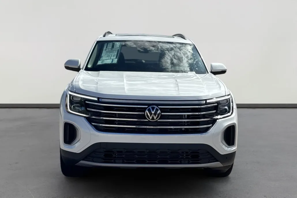 2026 Volkswagen Atlas SE Technology photo 1