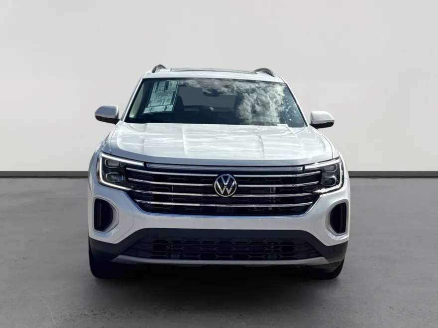 2026 Volkswagen Atlas SE Technology photo 1