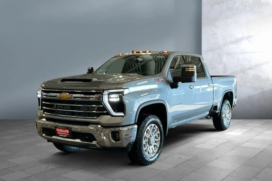 2025 Chevrolet Silverado 3500HD LTZ photo 1