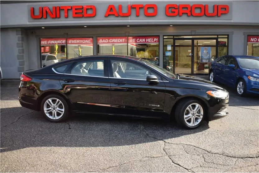 2018 Ford Fusion S Hybrid photo 1
