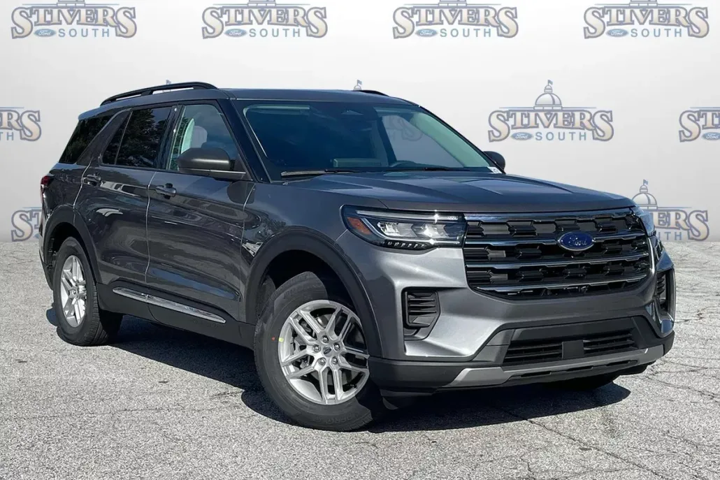 2025 Ford Explorer photo 1
