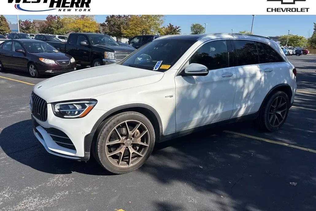 2022 Mercedes Benz GLC 43 AMG photo 1