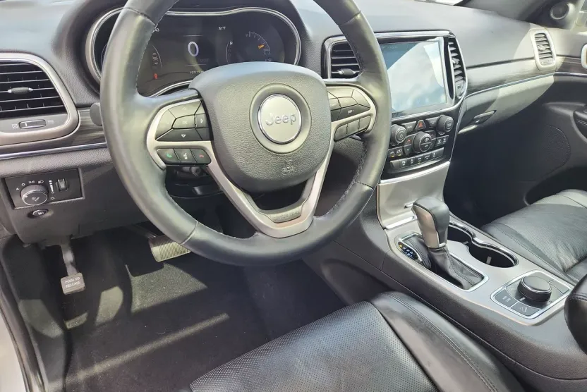 2019 Jeep Grand Cherokee Limited photo 1