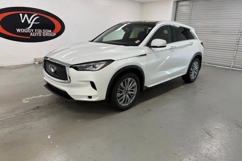 2024 Infiniti QX50 Luxe photo 1