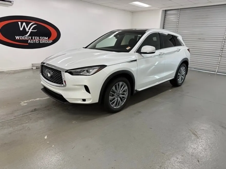 2024 Infiniti QX50 Luxe photo 1