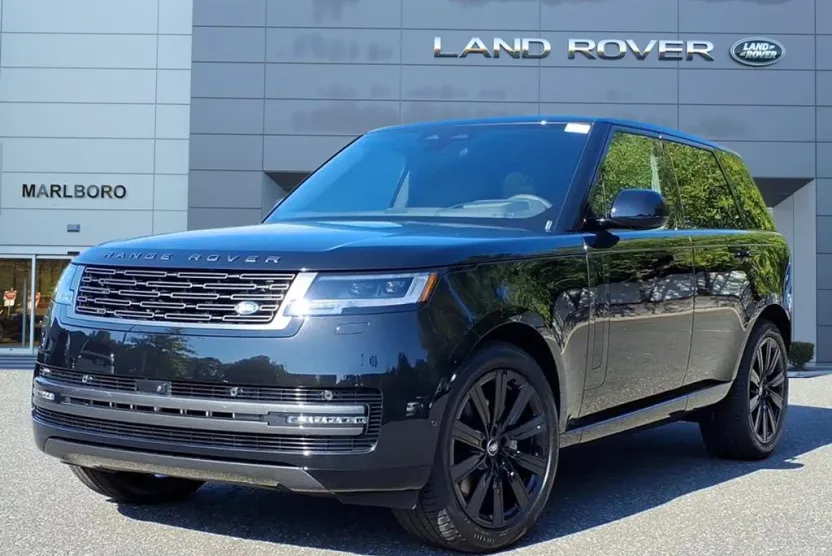 2025 Land Rover Range Rover SE photo 1
