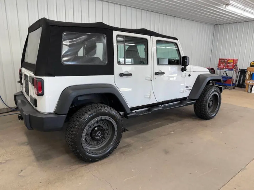 2018 Jeep Wrangler Unlimited Sport photo 1