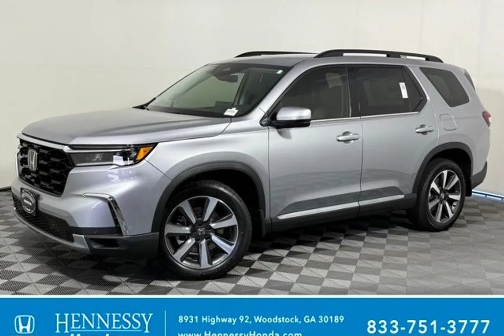 2025 Honda Pilot Touring photo 1