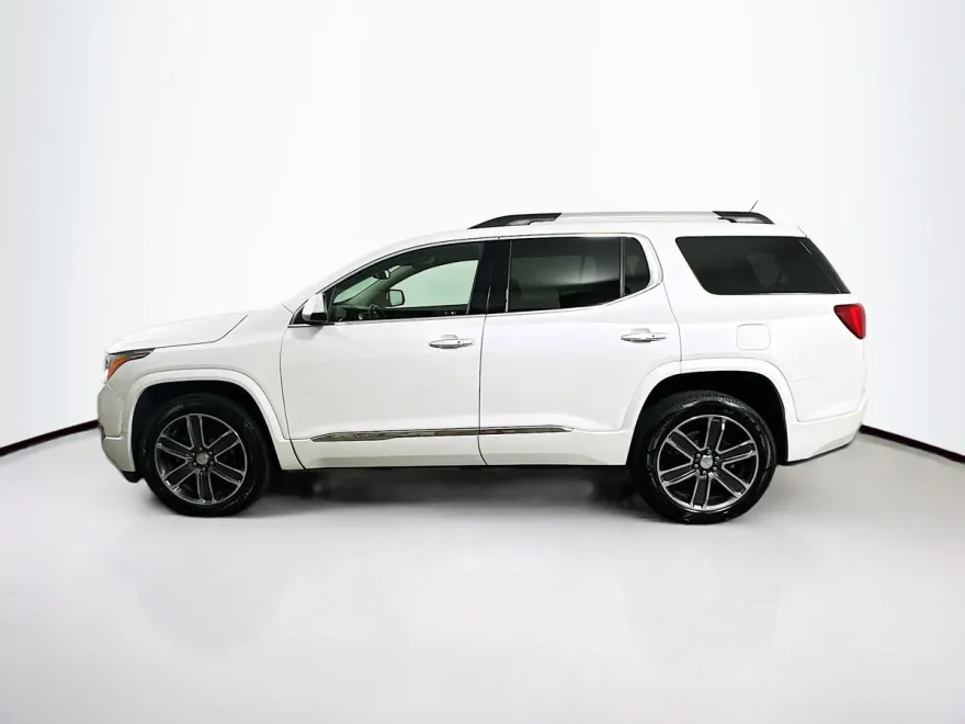 2019 Gmc Acadia Denali photo 1
