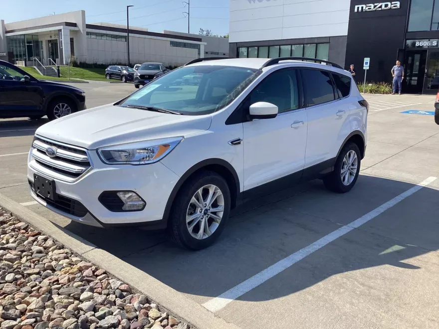 2018 Ford Escape SE photo 1