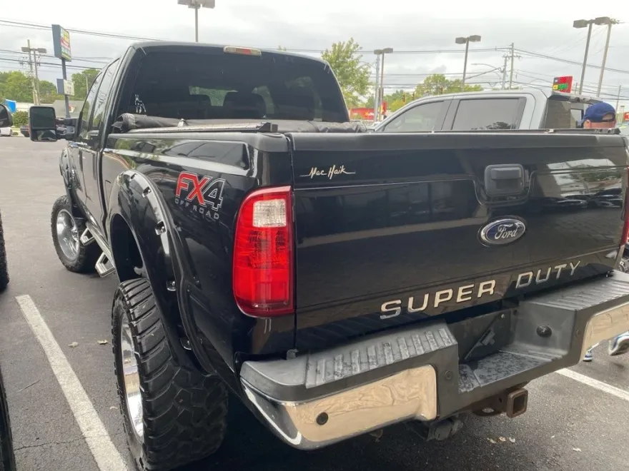 2016 Ford F-250 XLT photo 1