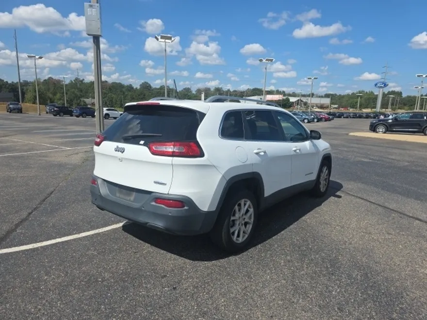 2017 Jeep Cherokee Latitude photo 1