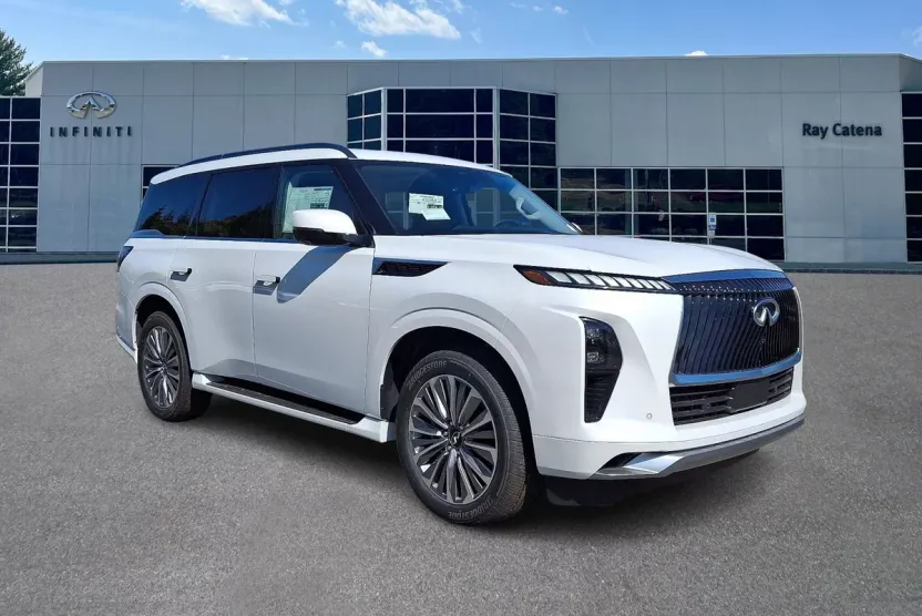 2026 Infiniti QX80 Luxe photo 1