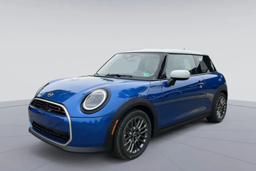 2025 Mini Cooper S Iconic photo 1
