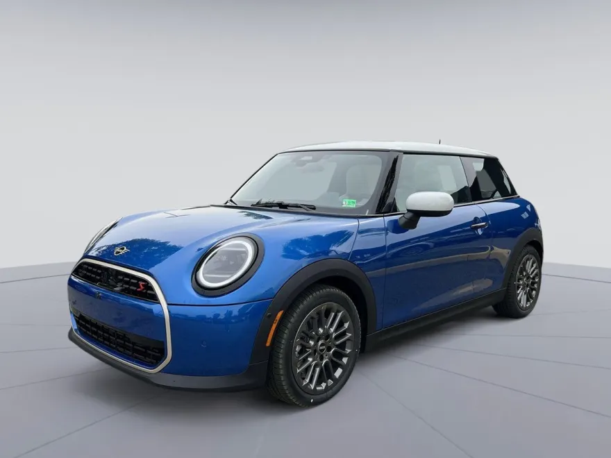 2025 Mini Cooper S Iconic photo 1