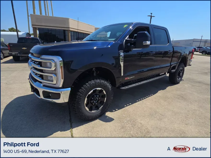 2025 Ford F-350 Lariat photo 1