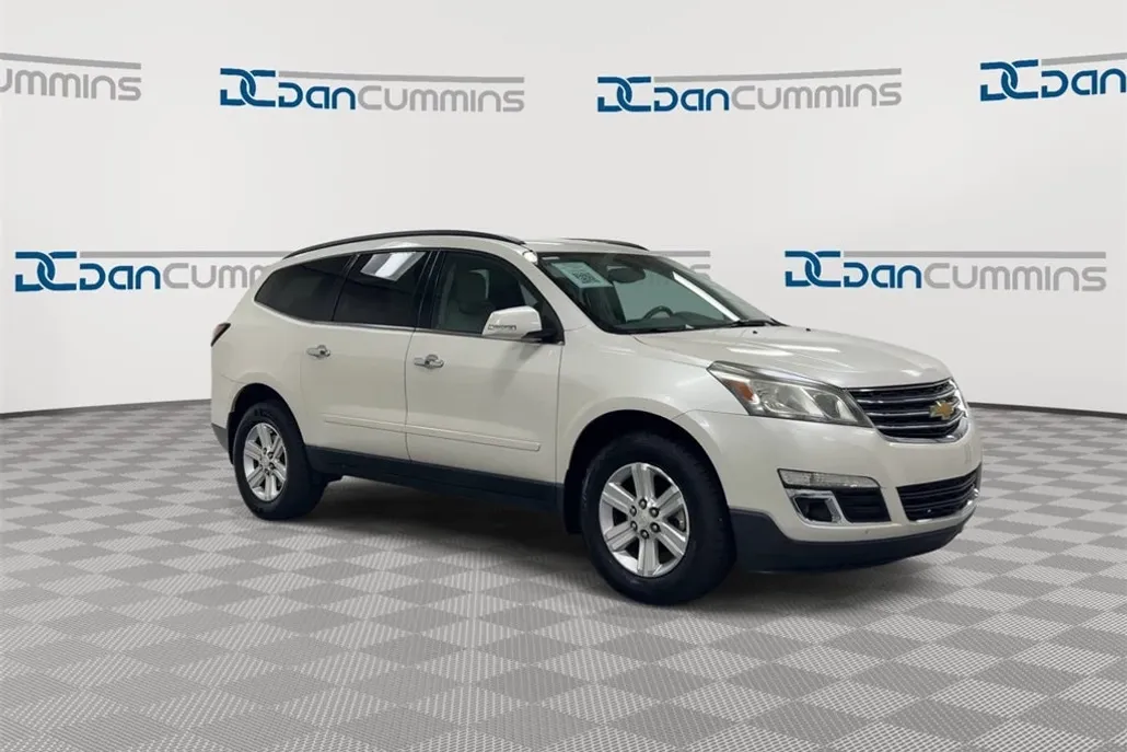 2014 Chevrolet Traverse 2LT photo 1