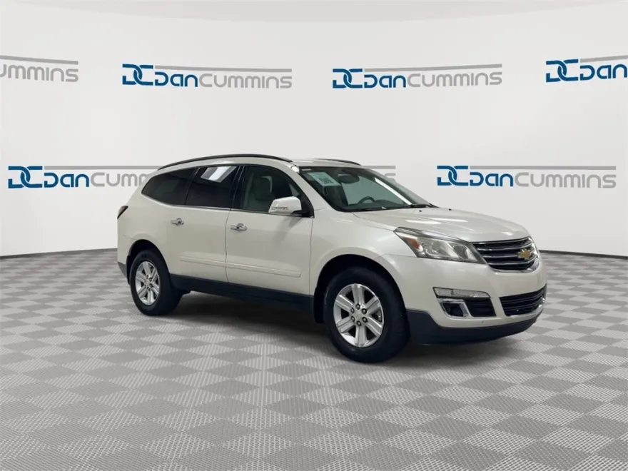 2014 Chevrolet Traverse 2LT photo 1