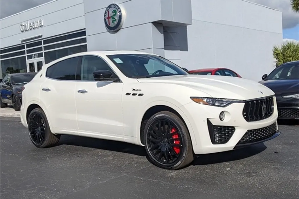 2024 Maserati Levante Modena photo 1