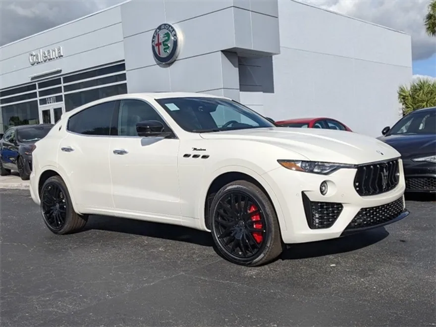2024 Maserati Levante Modena photo 1