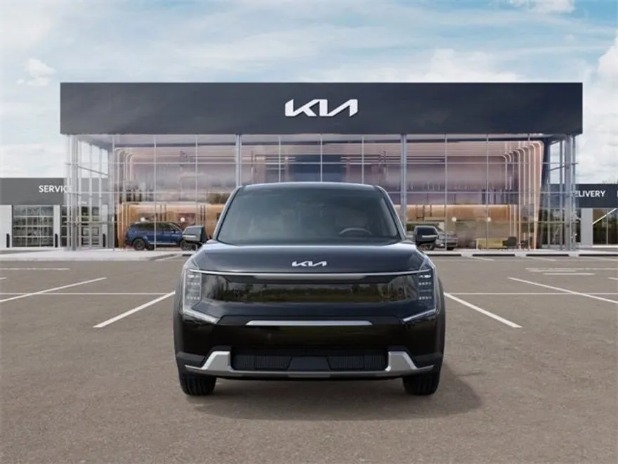 2026 Kia EV9 Light Long Range photo 1