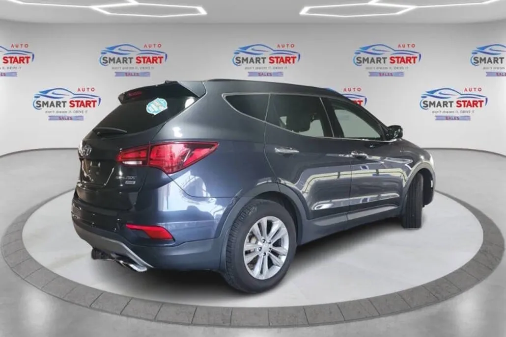 2018 Hyundai Santa Fe Sport 2.0T photo 1