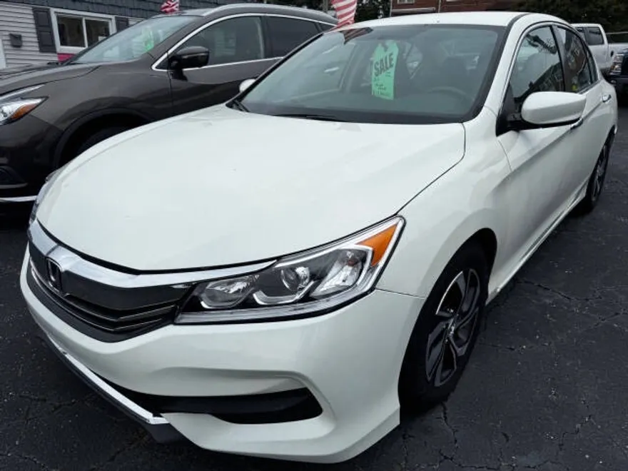 2016 Honda Accord LX photo 1