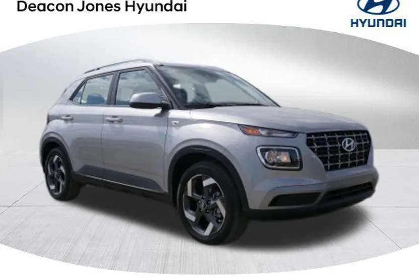 2025 Hyundai Venue SEL photo 1