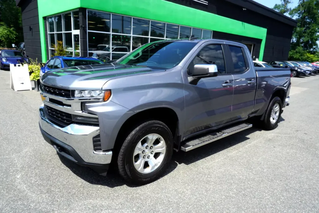 2020 Chevrolet Silverado 1500 LT photo 1